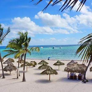 Yonah Comfort Punta Cana, Shared Dominican Republic